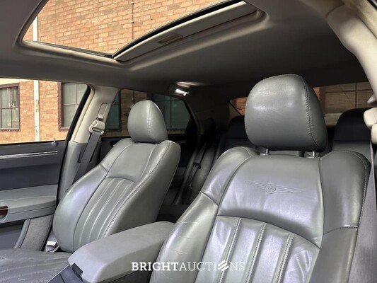 Chrysler 300C HEMI 5.7 V8 340PK 2005 