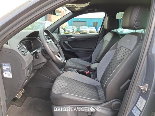 Volkswagen Tiguan 1.4 TSI eHybrid R-Line Business 150 pk 2023, T-610-FT