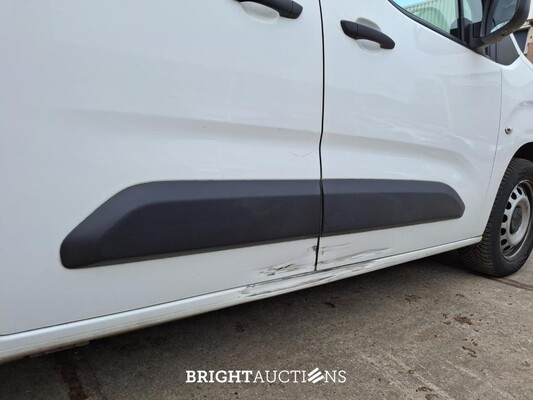 Citroen Berlingo 1.5 BlueHDI Club XL 99 pk 2021, VKR-08-B