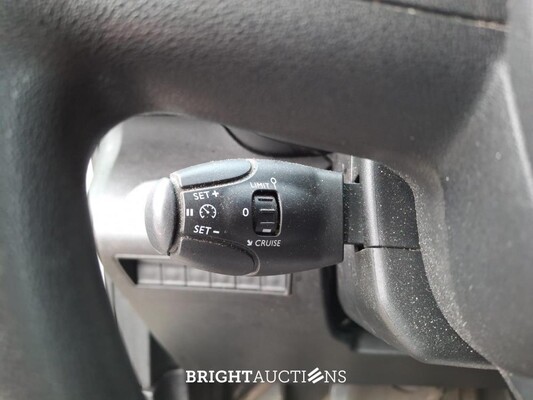 Citroen Berlingo 1.5 BlueHDI Club XL 99 pk 2021, VKR-08-B