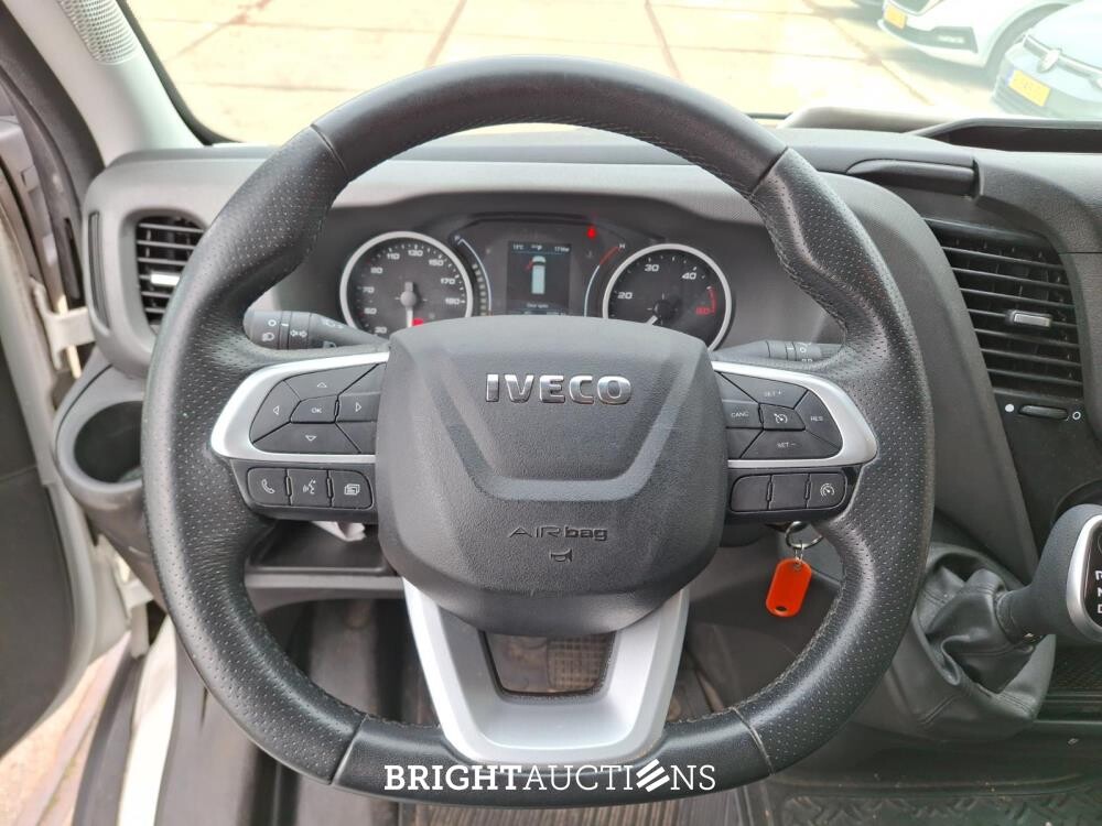 Iveco Daily 35S14V 2.3 352L H3 137 pk 2022, VNX-84-K