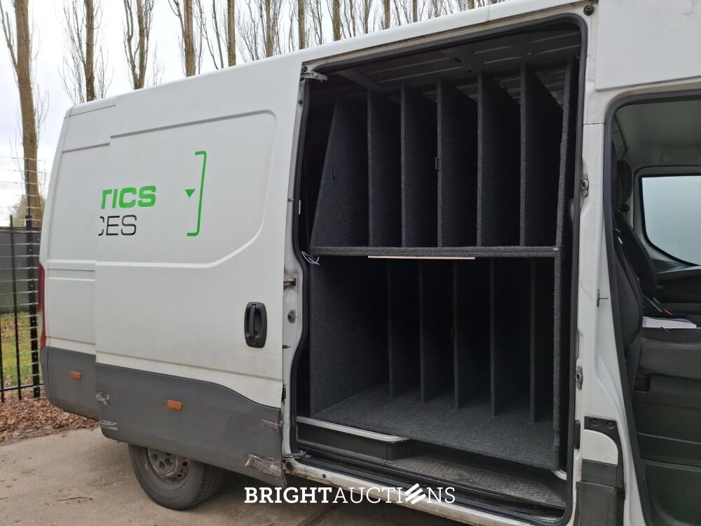 Iveco Daily 35S14V 2.3 352L H3 137 pk 2022, VNX-84-K