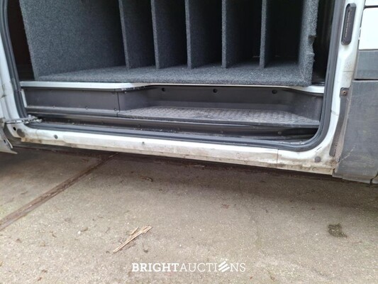 Iveco Daily 35S14V 2.3 352L H3 137 pk 2022, VNX-84-K