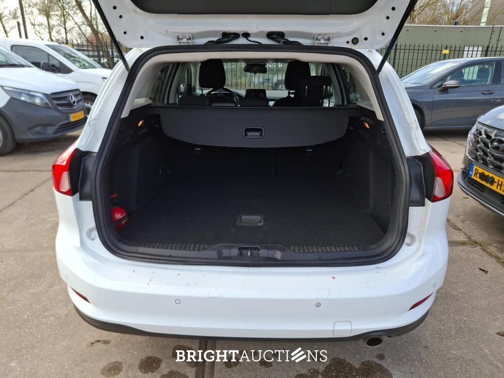 Ford Focus Wagon 1.0 EcoBoost Trend Edition Business 125 pk 2021, P-364-GP