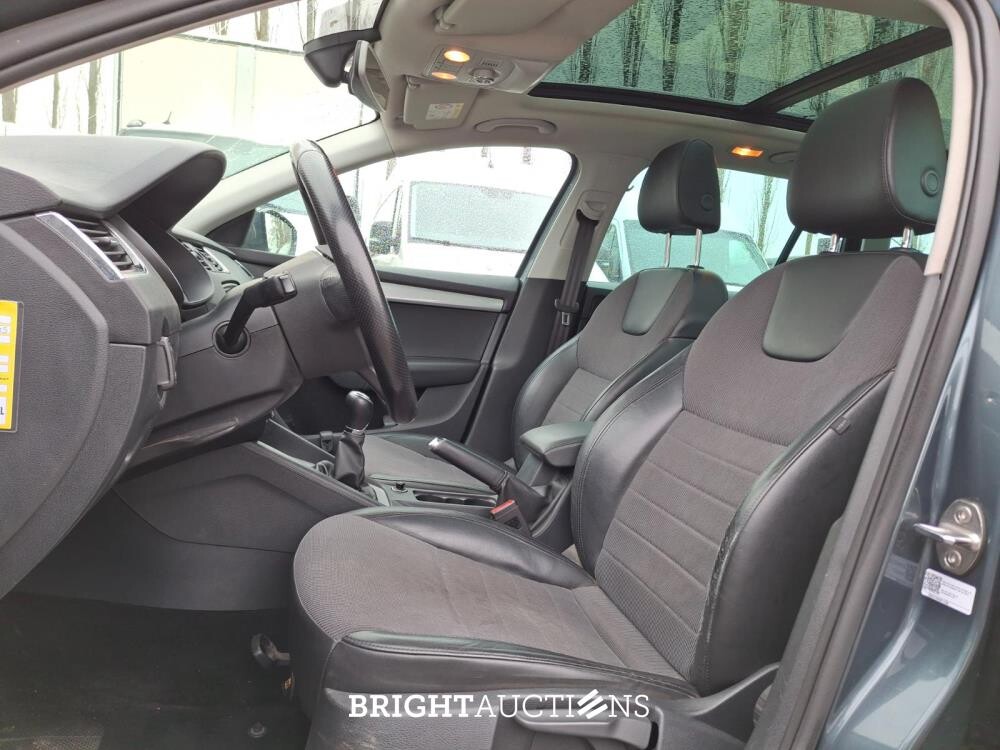 Skoda Octavia Combi 1.0 TSI Greentech Ambition Business 116 pk 2017, NG-420-V