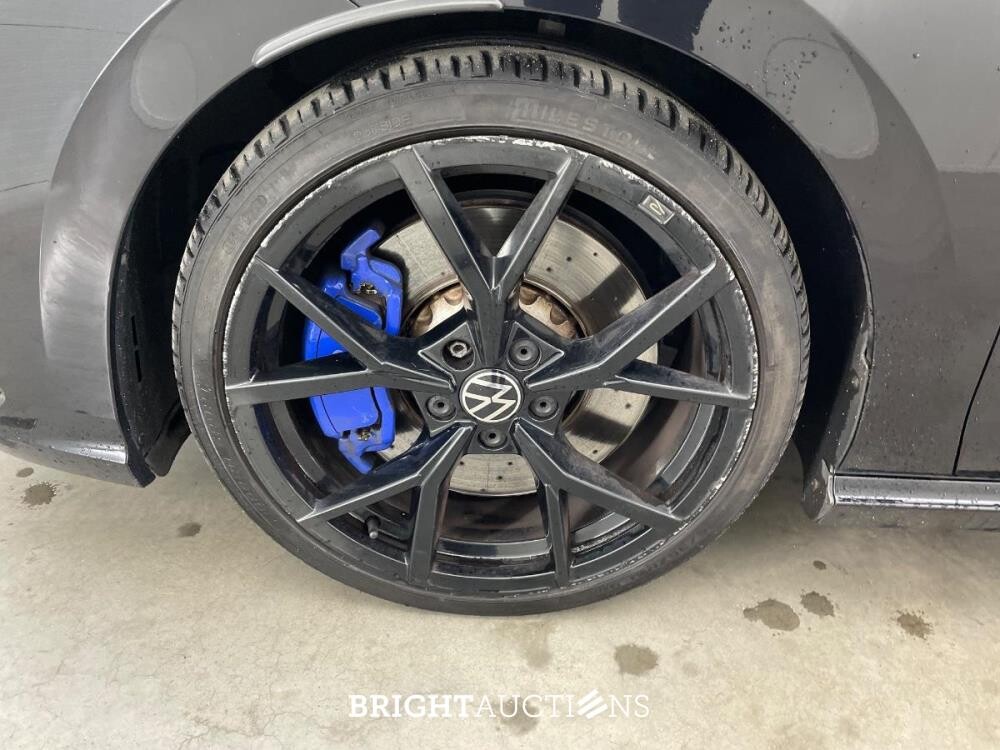 Volkswagen Golf R 2.0 TSI 4Motion Akrapovič 320 pk 2021, R-948-FB