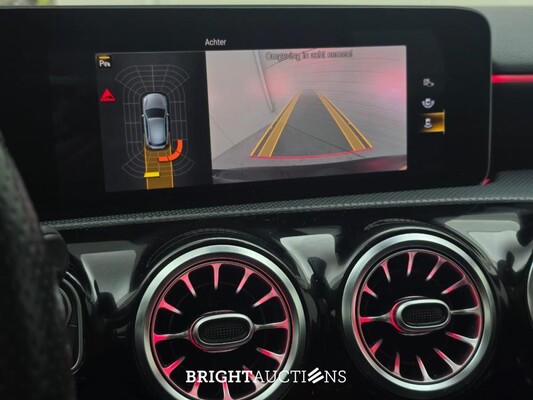 Mercedes-Benz A200 Premium Plus 163 pk 2018 A-Klasse, Z-073-NZ