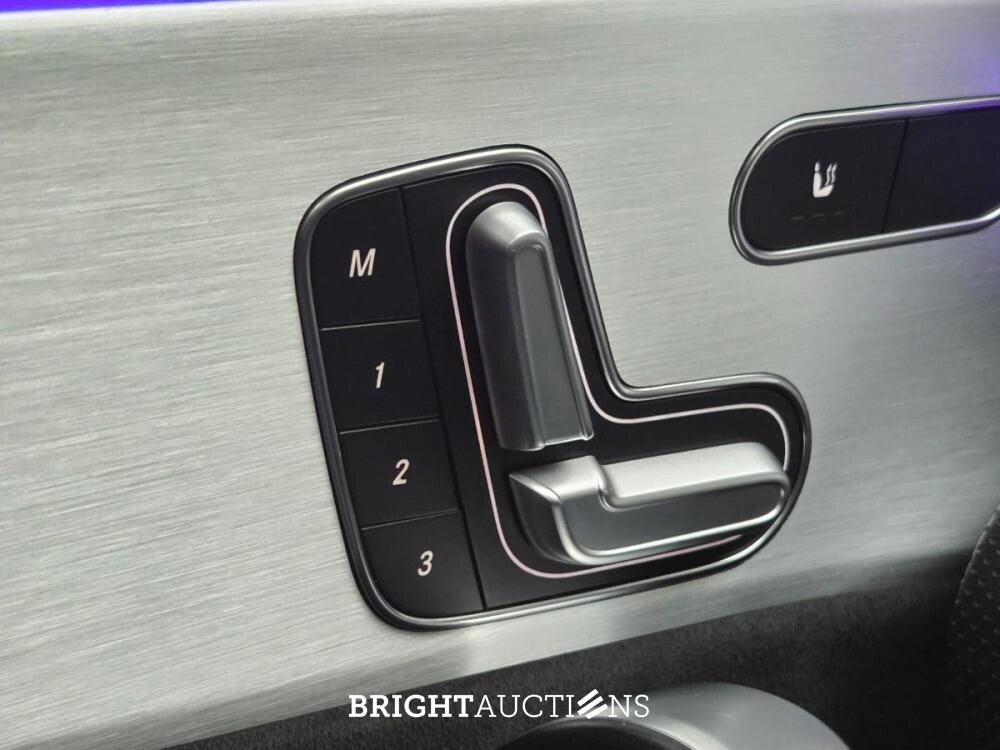 Mercedes-Benz A250e Business Solution AMG Limited 160 pk 2021 A-Klasse, N-044-HS