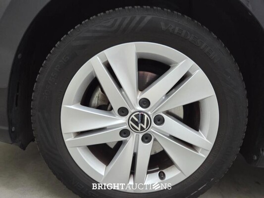 Volkswagen Golf 1.0 eTSI Life 110 pk 2021, L-219-ZT