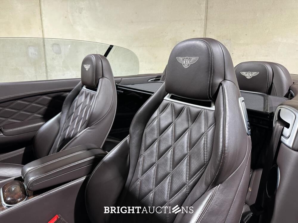 Bentley Continental GTC 4.0 V8 507pk 2013