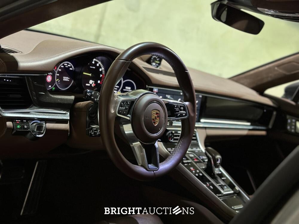 Porsche Panamera Sport Turismo 4 E-Hybrid 2.9 V6 462pk 2018 (Origineel-NL), RR-070-R