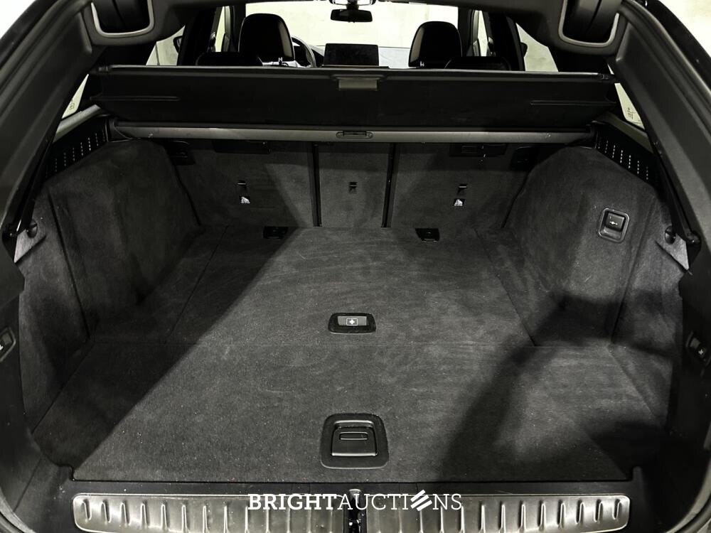 BMW 520i Touring High Executive Edition M-Sport 184pk 2021 (Origineel-NL) 5-Serie G31, L-194-JX