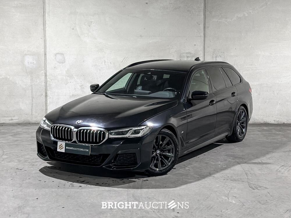 BMW 520i Touring High Executive Edition M-Sport 184pk 2021 (Origineel-NL) 5-Serie G31, L-194-JX