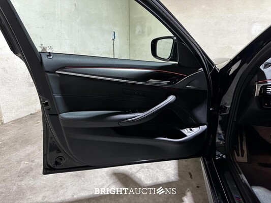 BMW 520i Touring High Executive Edition M-Sport 184pk 2021 (Origineel-NL) 5-Serie G31, L-194-JX