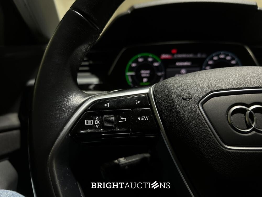 Audi e-tron Sportback 55 Quattro Business Edition 95 kWh 408pk 2020 (Origineel-NL + 1e Eigenaar), K-592-GL