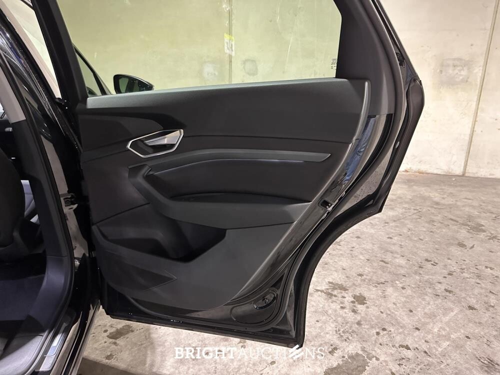 Audi e-tron Sportback 55 Quattro Business Edition 95 kWh 408pk 2020 (Origineel-NL + 1e Eigenaar), K-592-GL