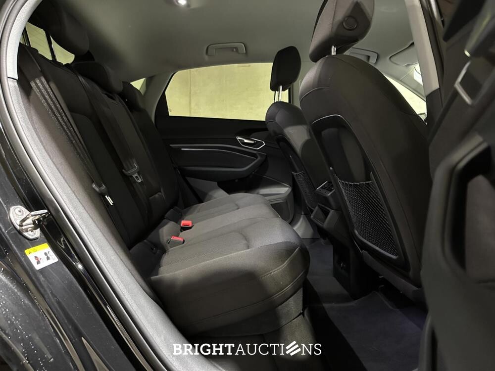 Audi e-tron Sportback 55 Quattro Business Edition 95 kWh 408pk 2020 (Origineel-NL + 1e Eigenaar), K-592-GL