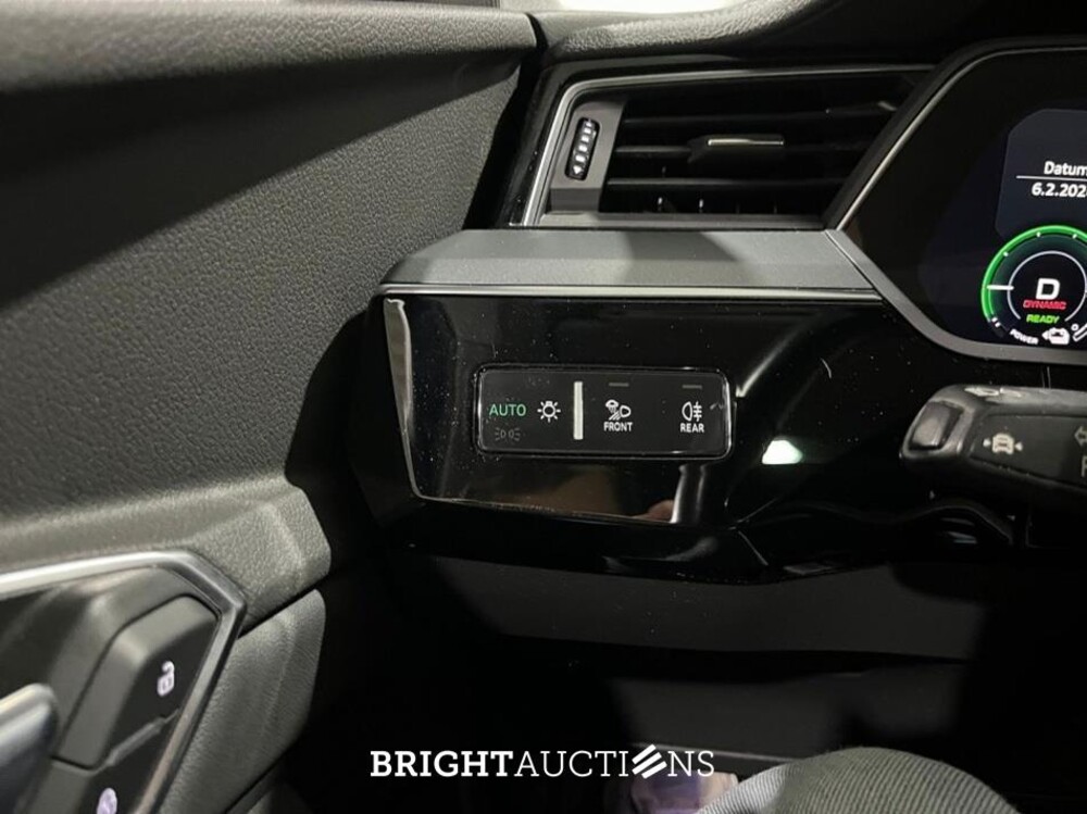 Audi e-tron 50 quattro Business edition Plus 71 kWh 313pk 2020 (Origineel-NL), K-587-KK