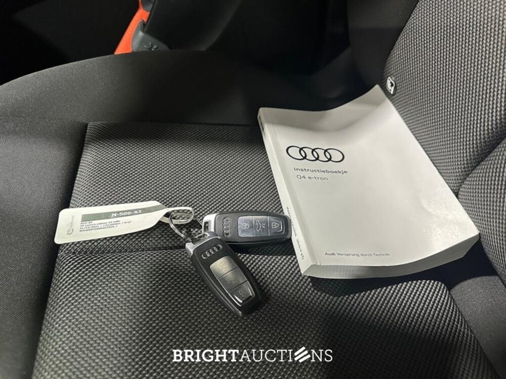 Audi Q4 35 Launch Edition 55 kWh 170pk 2021 (Origineel-NL), N-506-XJ