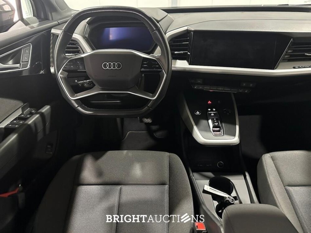 Audi Q4 35 Launch Edition 55 kWh 170pk 2021 (Origineel-NL), N-506-XJ