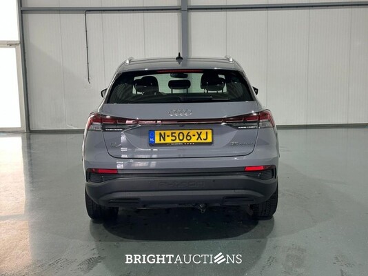 Audi Q4 35 Launch Edition 55 kWh 170pk 2021 (Origineel-NL), N-506-XJ