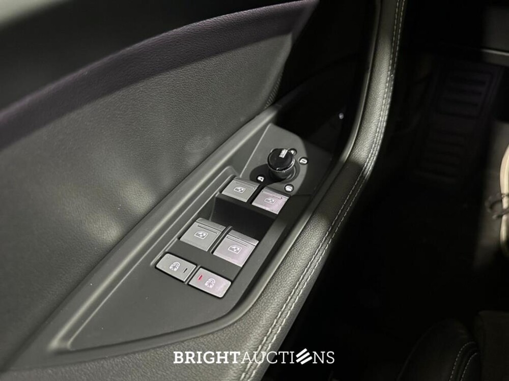 Audi Q8 e-tron 50 quattro Advanced Edition 95 kWh 340pk 2023 (Origineel-NL), T-629-HS