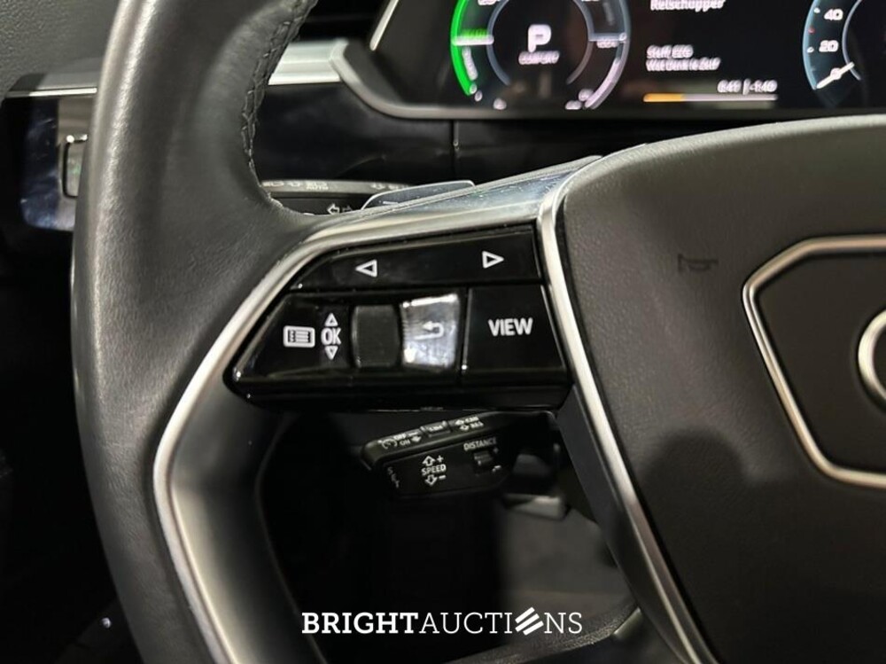 Audi Q8 e-tron 50 quattro Advanced Edition 95 kWh 340pk 2023 (Origineel-NL), T-629-HS