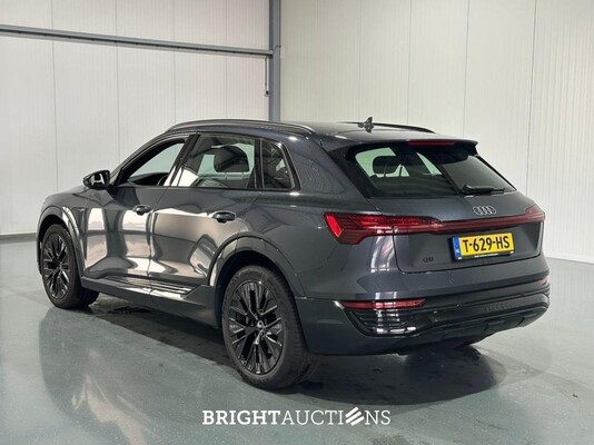Audi Q8 e-tron 50 quattro Advanced Edition 95 kWh 340pk 2023 (Origineel-NL), T-629-HS