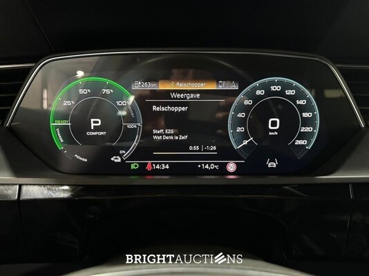 Audi Q8 e-tron 50 quattro Advanced Edition 95 kWh 340pk 2023 (Origineel-NL), T-629-HS