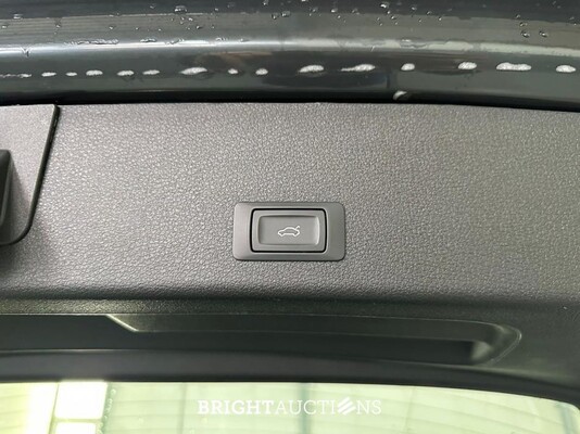 Audi Q8 e-tron 50 quattro Advanced Edition 95 kWh 340pk 2023 (Origineel-NL), T-629-HS