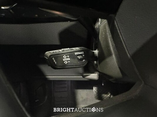 Audi Q8 e-tron 50 quattro Advanced Edition 95 kWh 340pk 2023 (Origineel-NL), T-629-HS