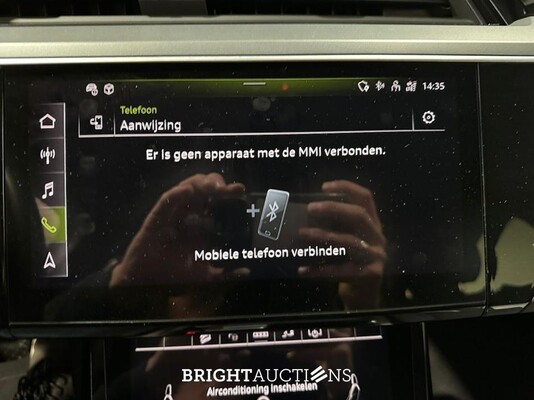 Audi Q8 e-tron 50 quattro Advanced Edition 95 kWh 340pk 2023 (Origineel-NL), T-629-HS