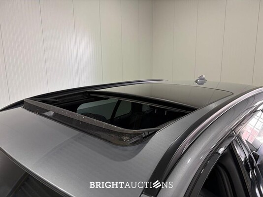 BMW 530e Touring  Business Edition Plus M-pakket 292pk 2023 (Origineel-NL) 5-Serie, S-330-LL