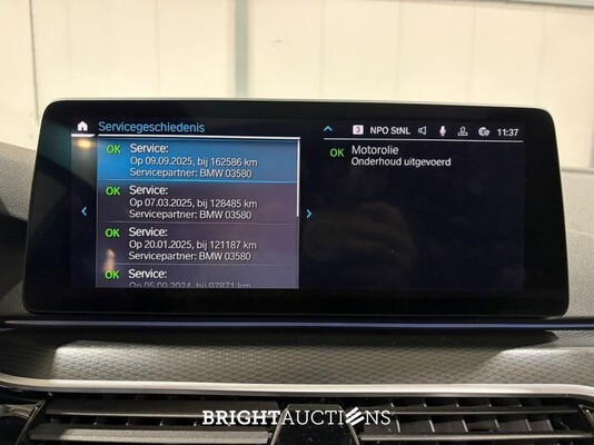 BMW 530e Touring  Business Edition Plus M-pakket 292pk 2023 (Origineel-NL) 5-Serie, S-330-LL