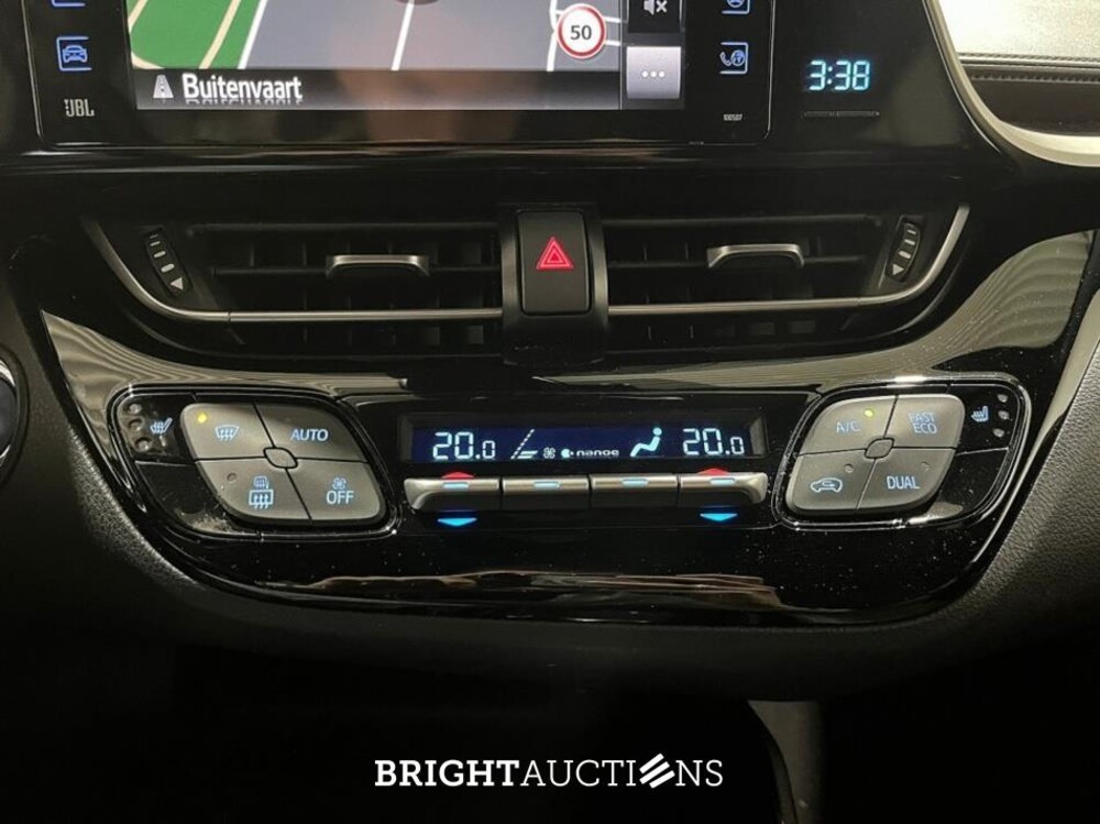 Toyota C-HR 1.8 Hybrid Executive 122pk 2018 (Origineel-NL), RS-050-N