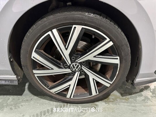 Volkswagen Golf 1.5 TSI R-Line 131pk 2021 (Origineel-NL), K-490-JS