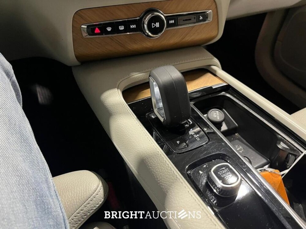 Volvo XC90 2.0 T8 Recharge AWD Inscription Expression 455pk 2022 (Origineel-NL) 7-persoons, P-361-BZ