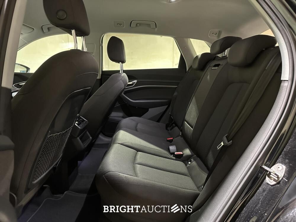 Audi e-tron 55 quattro edition 95 kWh 408pk 2020 (Origineel-NL+1e eigenaar), K-077-BL