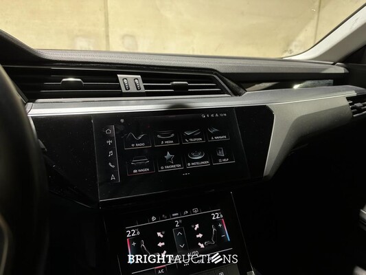 Audi e-tron 55 quattro edition 95 kWh 408pk 2020 (Origineel-NL+1e eigenaar), K-077-BL