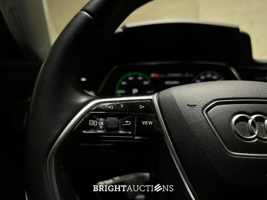 Audi e-tron 55 quattro edition 95 kWh 408pk 2020 (Origineel-NL+1e eigenaar), K-077-BL