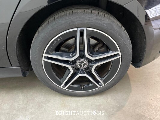 Mercedes-Benz A 250 e Business Solution AMG Limited 218pk 2021 (Origineel-NL) A-klasse, K-518-SP