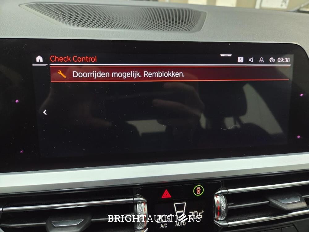 BMW 320i Executive Edition 184pk 2019 (Origineel-NL) 3-Serie, ZL-125-N