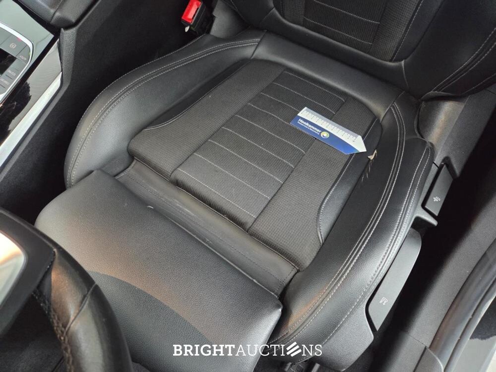 BMW 320i Executive Edition 184pk 2019 (Origineel-NL) 3-Serie, ZL-125-N