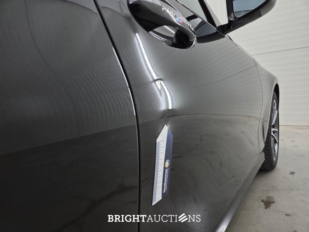 BMW 320i Executive Edition 184pk 2019 (Origineel-NL) 3-Serie, ZL-125-N