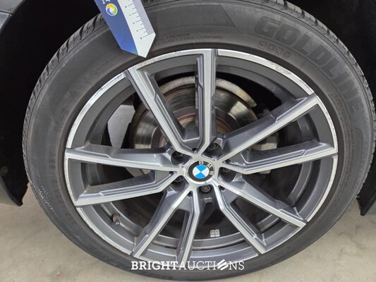 BMW 320i Executive Edition 184pk 2019 (Origineel-NL) 3-Serie, ZL-125-N