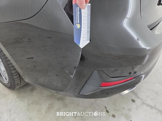 BMW 320i Executive Edition 184pk 2019 (Origineel-NL) 3-Serie, ZL-125-N