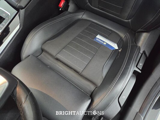 BMW 320i Executive Edition 184pk 2019 (Origineel-NL) 3-Serie, ZL-125-N