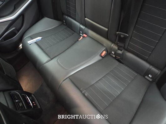 BMW 320i Executive Edition 184pk 2019 (Origineel-NL) 3-Serie, ZL-125-N