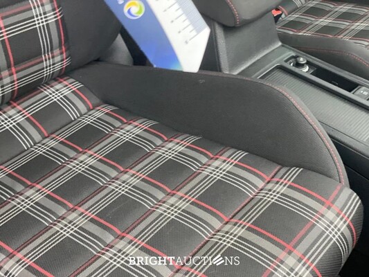 Volkswagen Golf GTI Performance 2.0 TSI 245pk 2020, R-486-FT