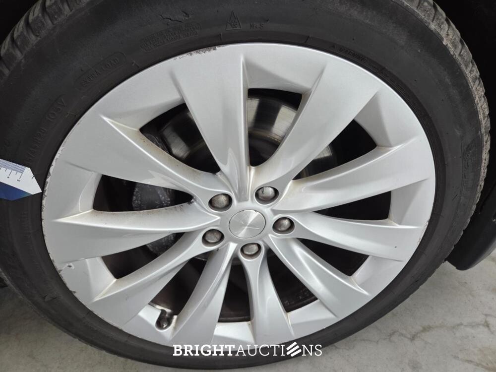 Tesla Model X 418pk 2018 (Origineel-NL), ST-448-X